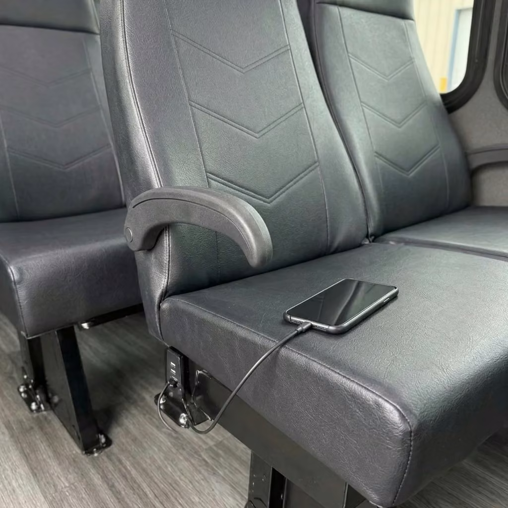 jeffersonville 15 passenger minibus usb charging