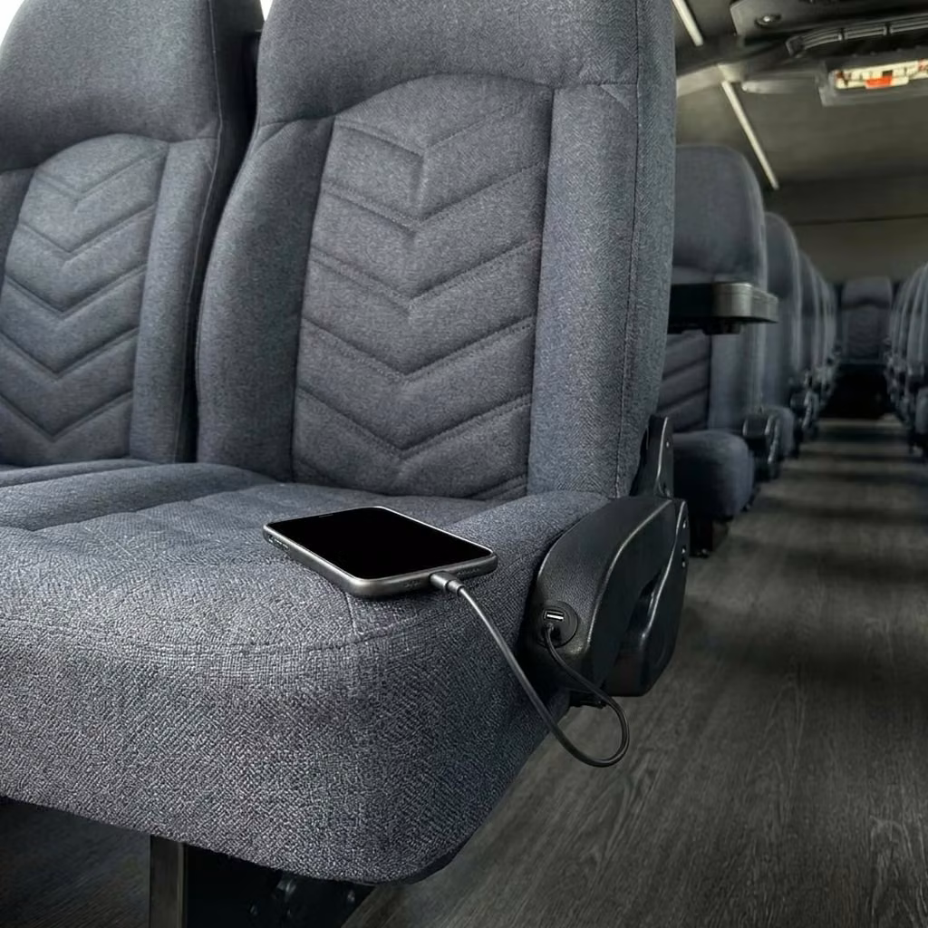 jeffersonville 25 passenger minibus usb charging