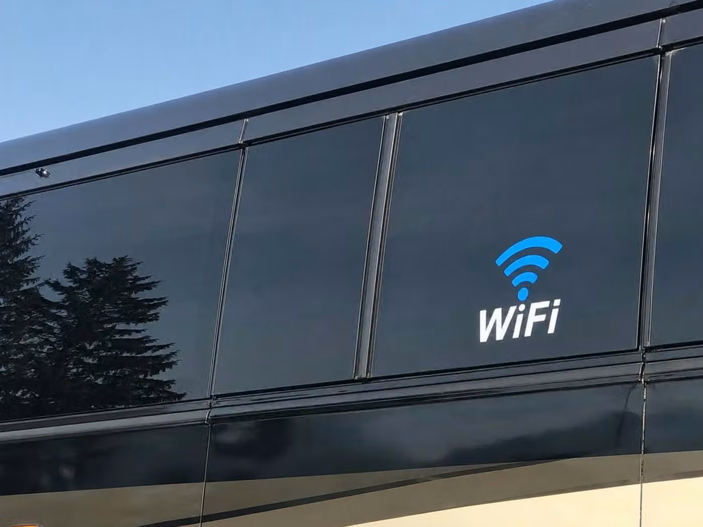 jeffersonville 30 passenger minibus wifi