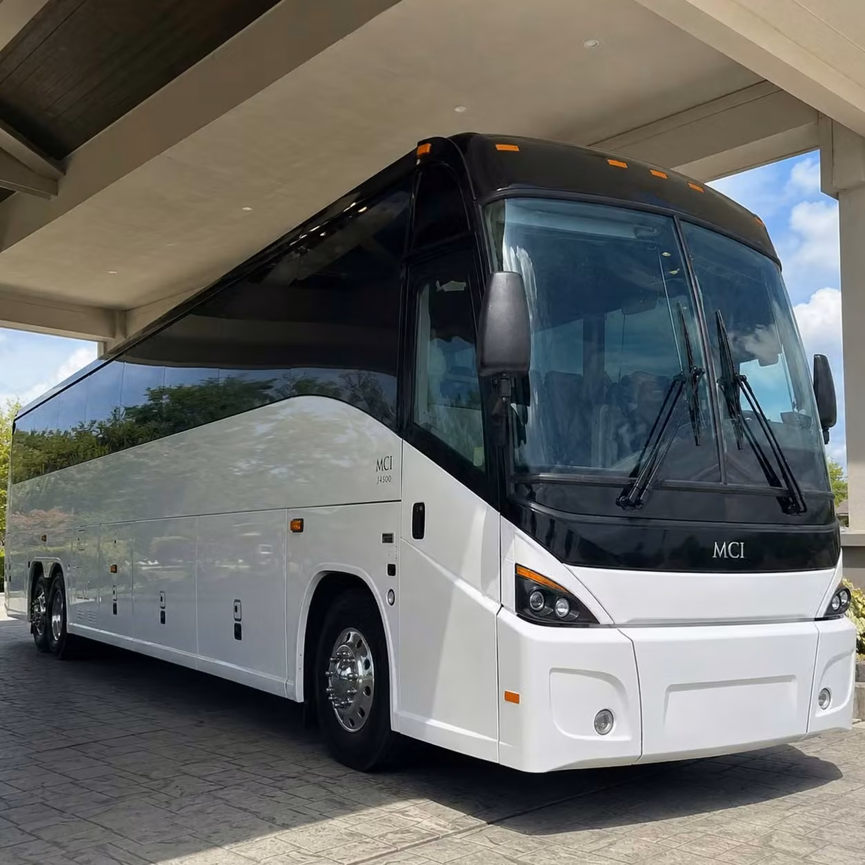 jeffersonville full size 56 passenger charter buses with undercarriage gear storage