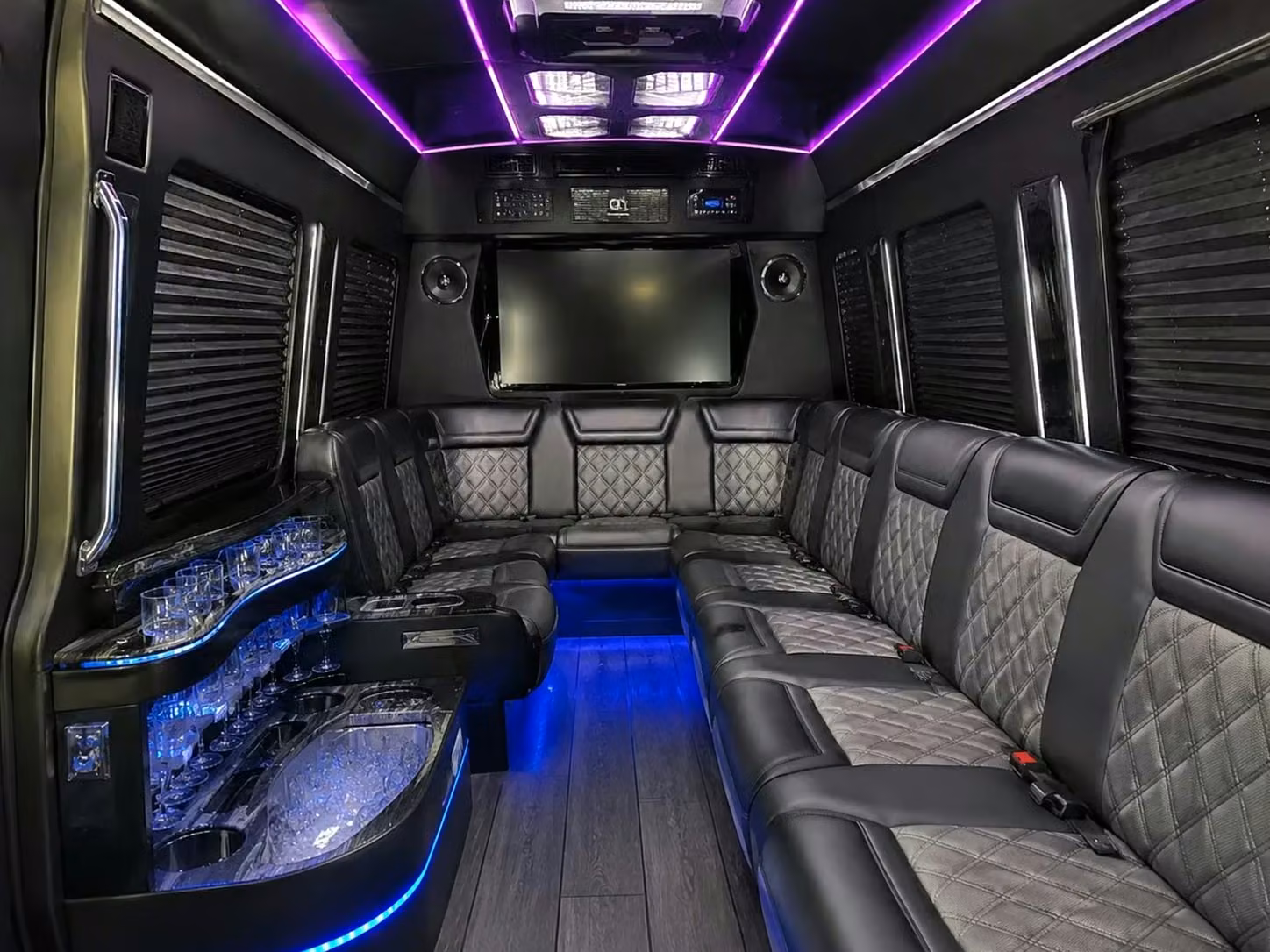 jeffersonville hotel to venue wedding guest shuttles in jeffersonville