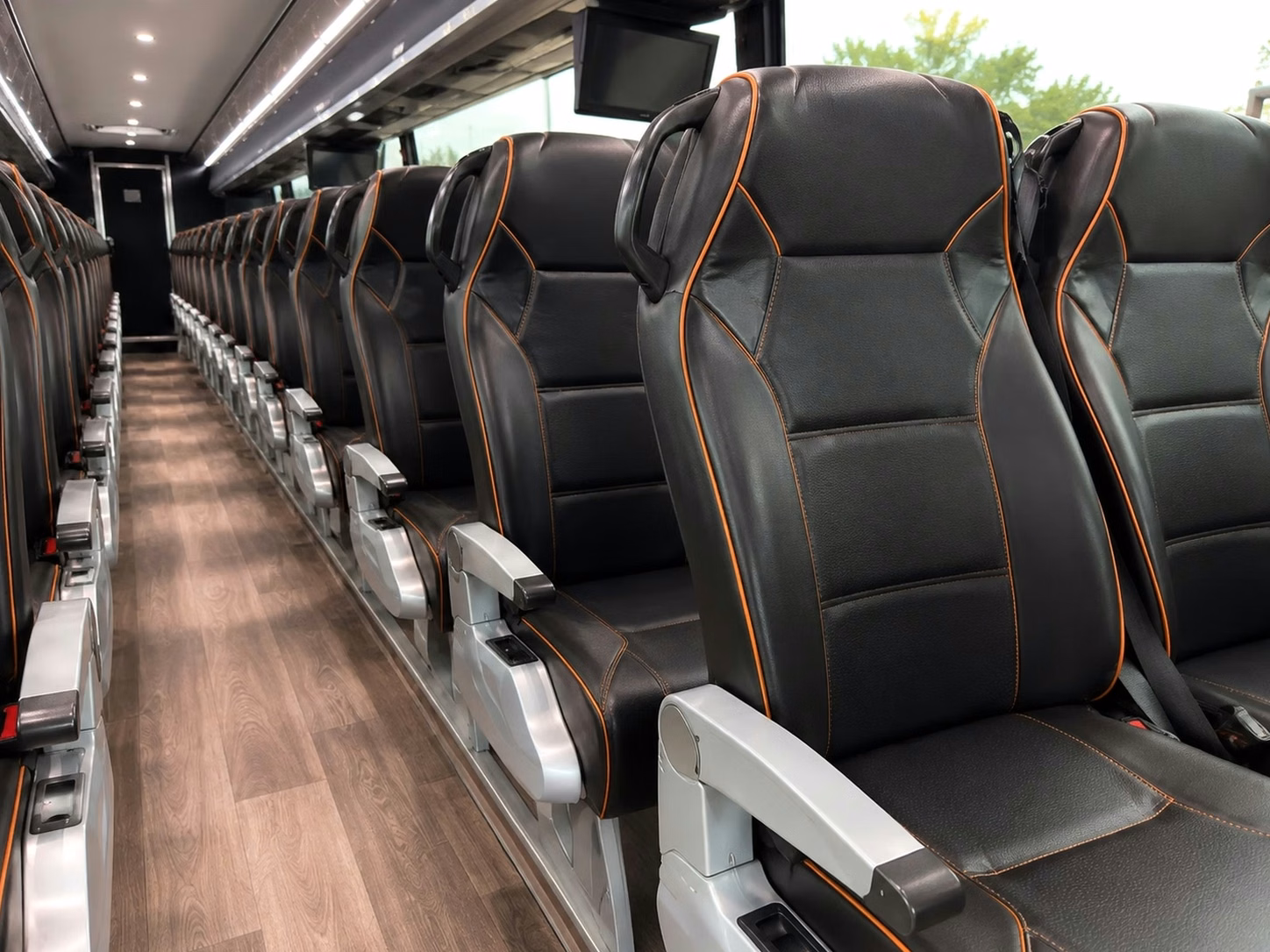 jeffersonville hourly full day and full weekend wedding bus packages in jeffersonville